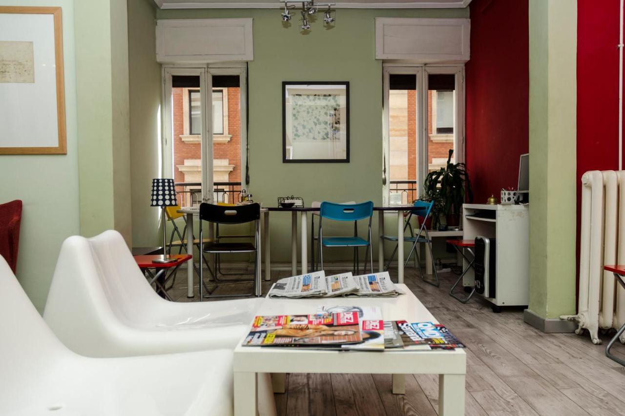 Pension Blanca B&B León Exteriör bild