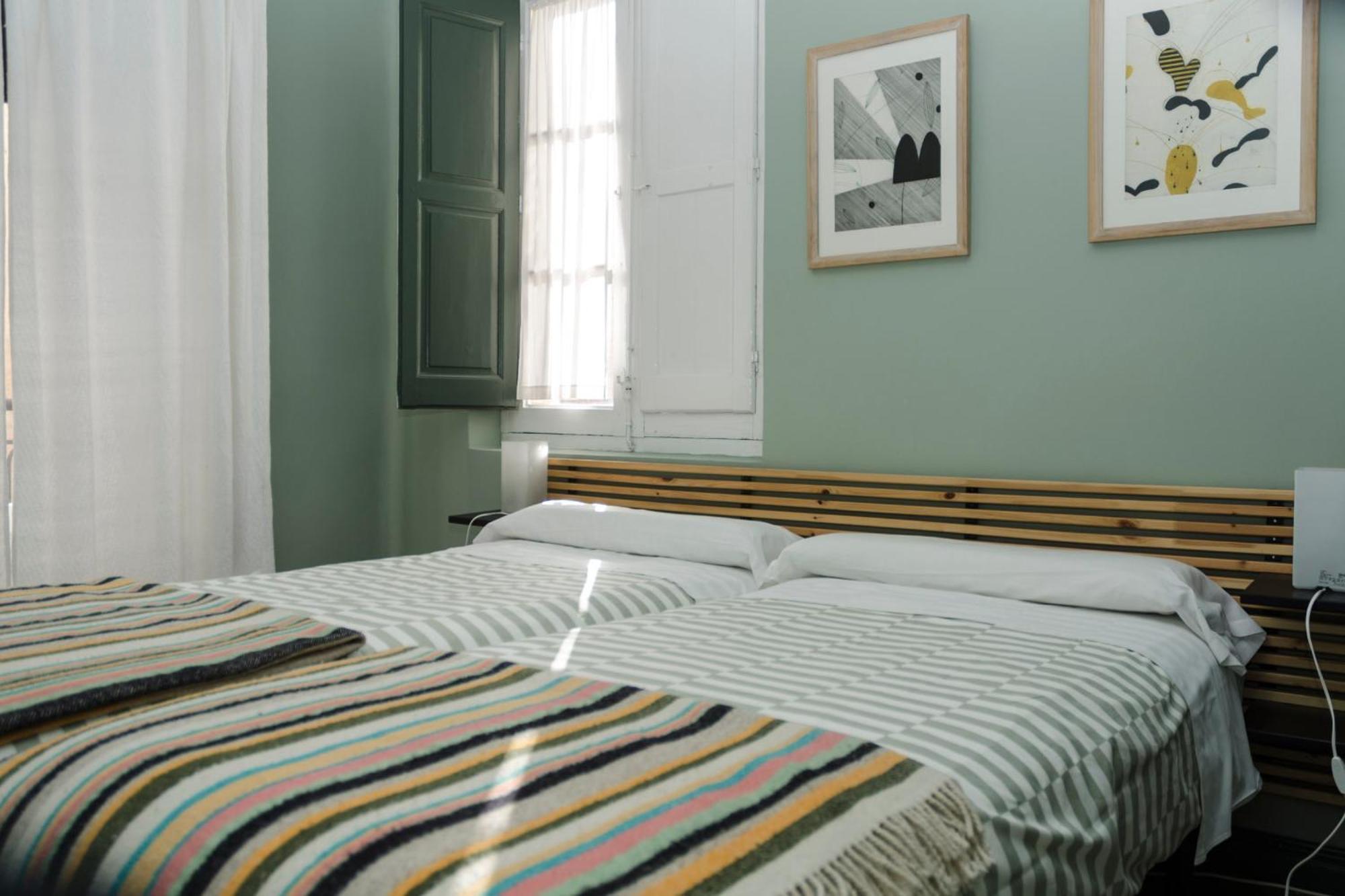 Pension Blanca B&B León Exteriör bild