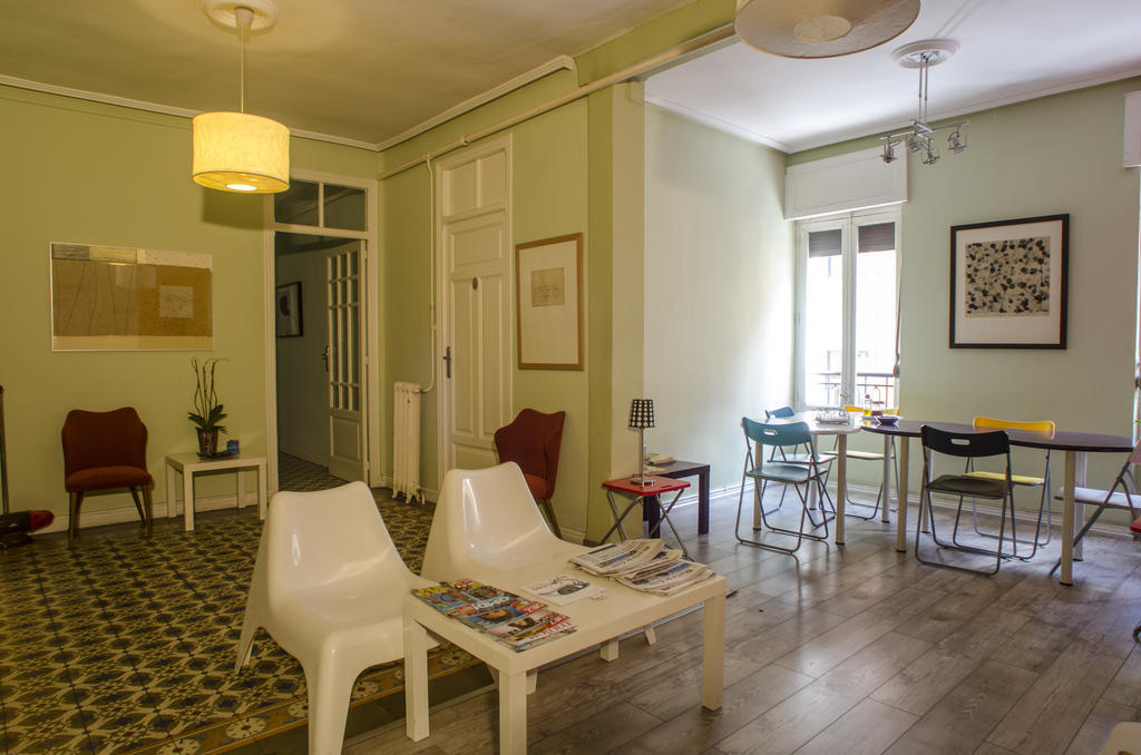 Pension Blanca B&B León Exteriör bild